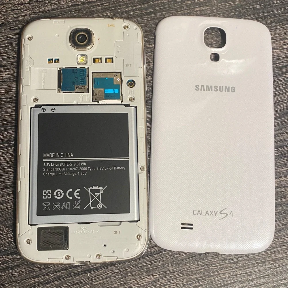 Samsung Galaxy S4 SPH-720 Sprint 4G 16 GB White Frost Android Cell Phone